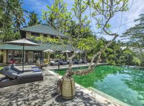 Villa Bukit Naga, Pool Deck
